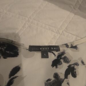 West Kei Black and White Floral Blouse